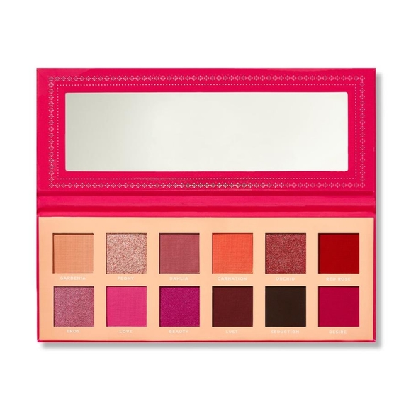 Ace Beaute Blossom Passion Palette - Picture 2 of 4